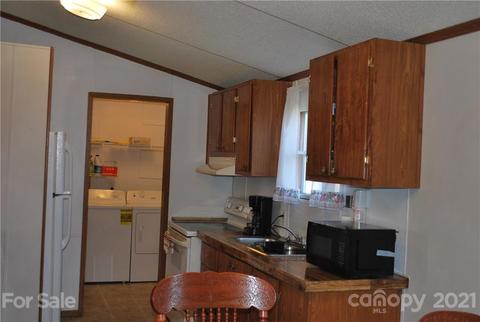 378 Phillipsville Loop, Canton, NC 28716 photo 6