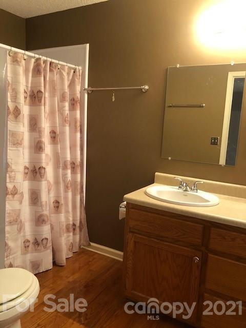 6207 Mountainside Dr, Hickory, NC 28601 photo 10