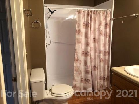 6207 Mountainside Dr, Hickory, NC 28601 photo 11