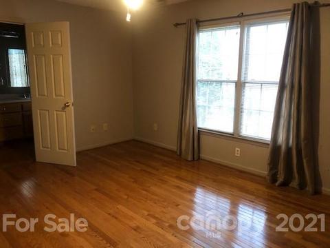6207 Mountainside Dr, Hickory, NC 28601 photo 8