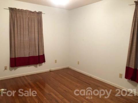 6207 Mountainside Dr, Hickory, NC 28601 photo 14