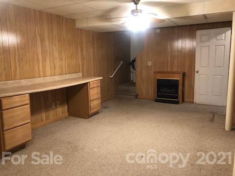 6207 Mountainside Dr, Hickory, NC 28601 photo 15