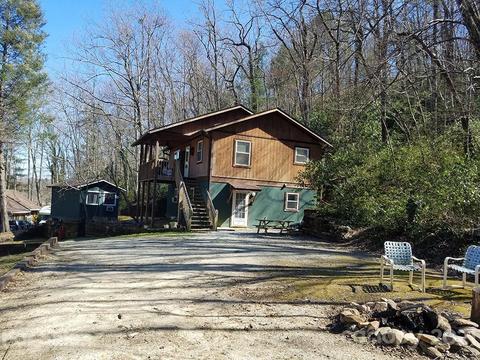 368 E Southside Dr E, Chimney Rock, NC 28720 photo 1