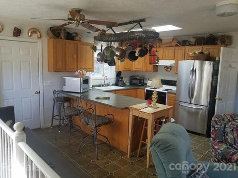 368 E Southside Dr E, Chimney Rock, NC 28720 photo 9
