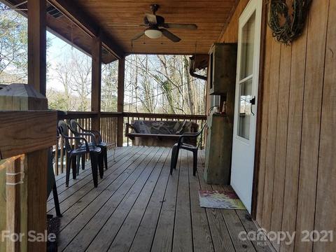 368 E Southside Dr E, Chimney Rock, NC 28720 photo 2