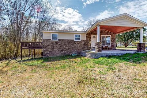 612 Ginger Cake Rd, Lancaster, SC 29720 photo 3
