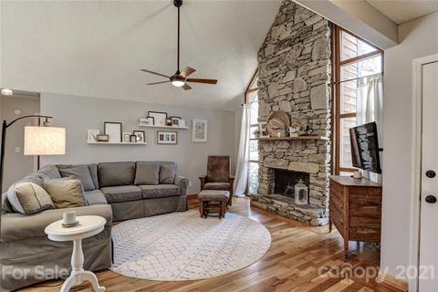 15 Greenleaf Rd, Fletcher, NC 28732 photo 5