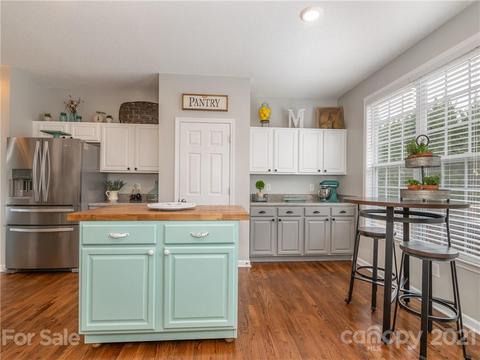 114 Walnut Crest Rd, Fletcher, NC 28732 photo 13
