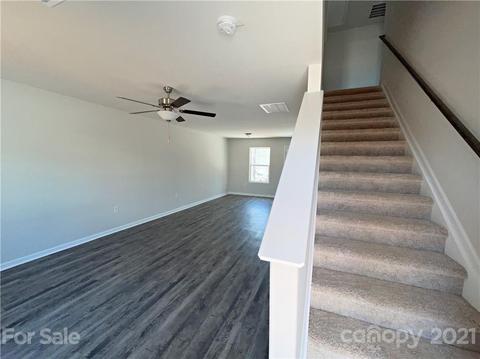 1456 Mayfair Dr, Conover, NC 28613 photo 2