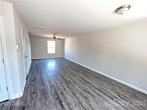 1456 Mayfair Dr, Conover, NC 28613 photo 4