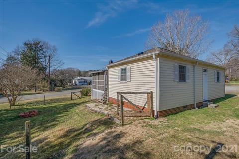 20 E Constance St, Columbus, NC 28722 photo 33