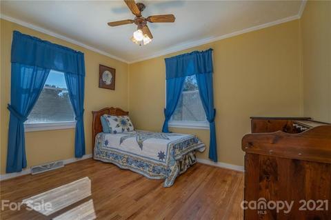 20 E Constance St, Columbus, NC 28722 photo 15