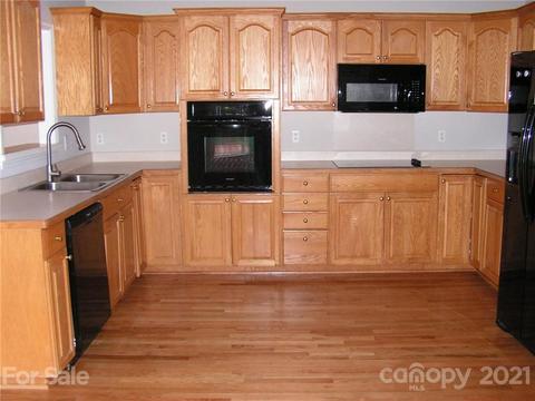 130 Castlerock Rd, Kings Mountain, NC 28086 photo 8