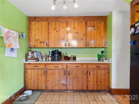 145 Powell Rd, Clyde, NC 28721 photo 10