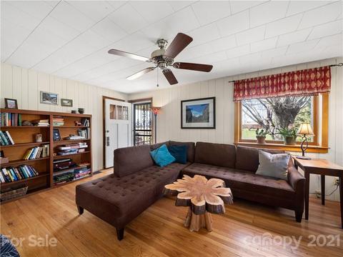 145 Powell Rd, Clyde, NC 28721 photo 4