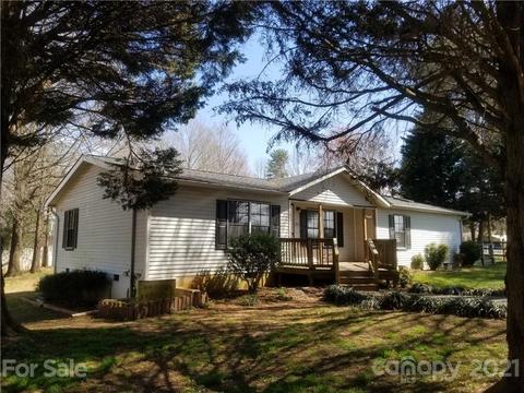 101 E Trace Dr, Newton, NC 28658 photo 1