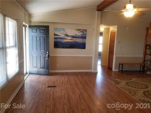 101 E Trace Dr, Newton, NC 28658 photo 5