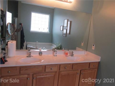 3241 Sapphire Ln, Fort Mill, SC 29708 photo 17