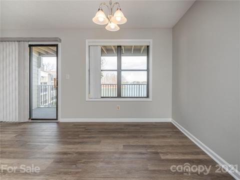 20357 Harborgate Ct #204, Cornelius, NC 28031 photo 8