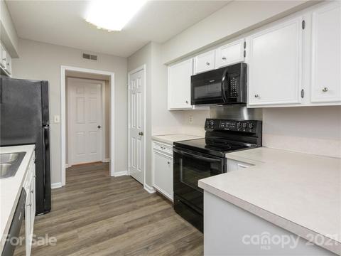 20357 Harborgate Ct #204, Cornelius, NC 28031 photo 13