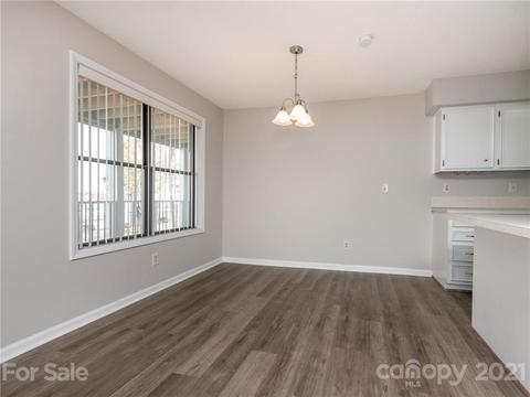 20357 Harborgate Ct #204, Cornelius, NC 28031 photo 7