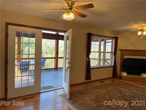 5 Hallaran Dr, Marshall, NC 28753 photo 5