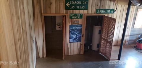 5 Hallaran Dr, Marshall, NC 28753 photo 9