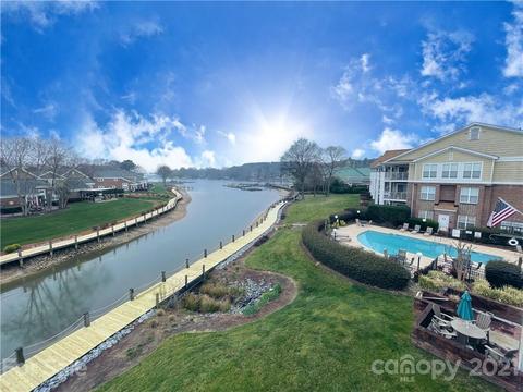 18541 Harborside Dr, Cornelius, NC 28031 photo 2