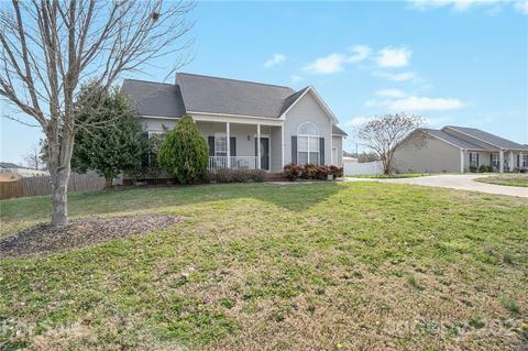 3253 Silver Fox Cir, Lancaster, SC 29720 photo 3