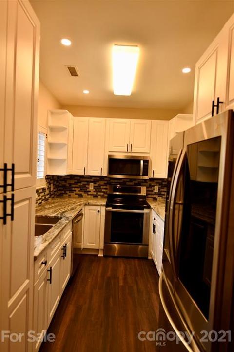 18746 Silver Quay Dr, Cornelius, NC 28031 photo 4