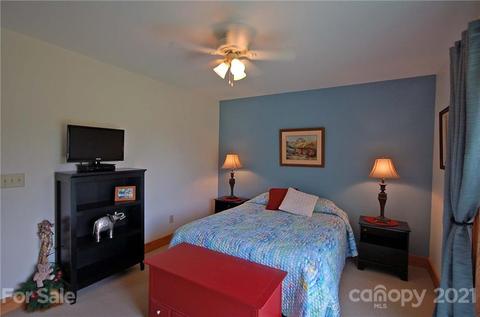 32 Rhett Dr, Flat Rock, NC 28731 photo 8