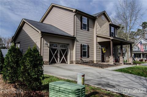 8902 Comstock Ct, Locust, NC 28097 photo 3