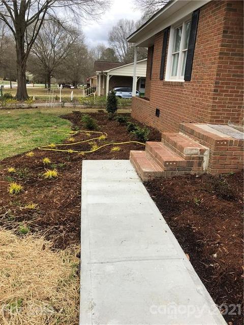 562 Bailey Rd, Lancaster, SC 29720 photo 2