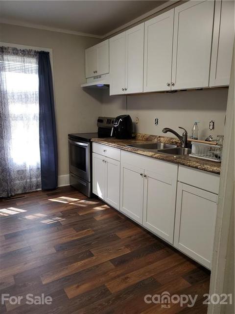 902 Union St E, Morganton, NC 28655 photo 10