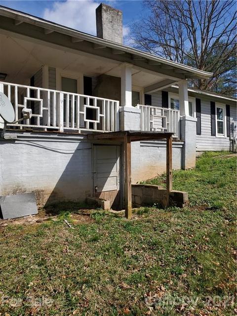 902 Union St E, Morganton, NC 28655 photo 4
