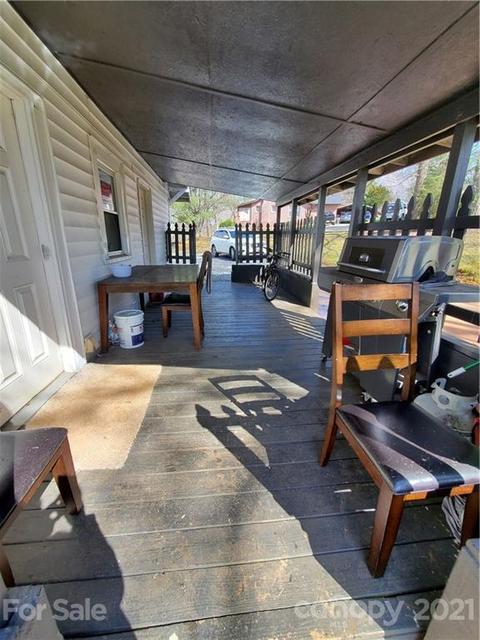 902 Union St E, Morganton, NC 28655 photo 8