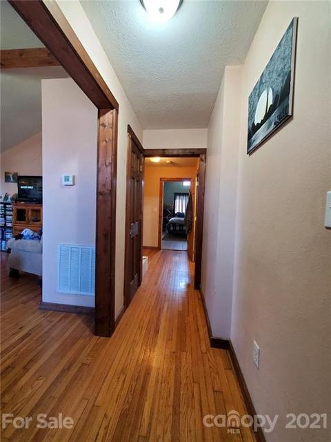 43 Cannon Rd, Clyde, NC 28721 photo 6
