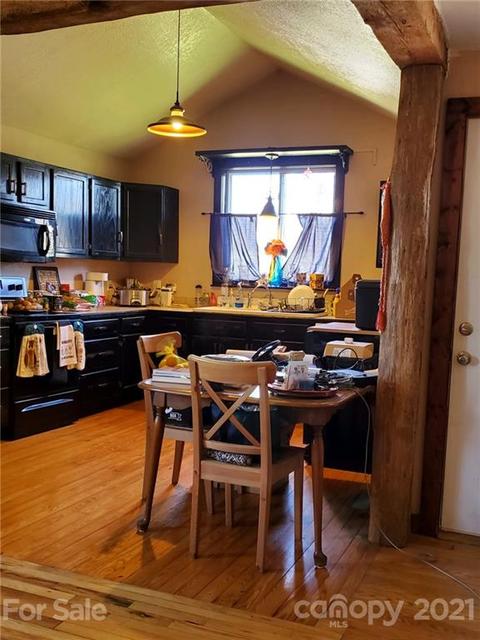 43 Cannon Rd, Clyde, NC 28721 photo 4