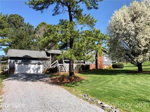 2441 Cassidy Dr, Davidson, NC 28036 photo 2