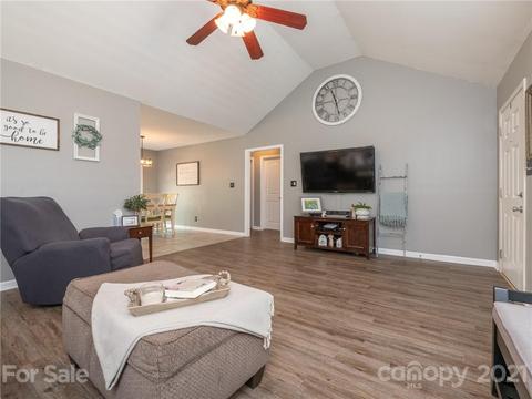 3272 Silver Fox Cir, Lancaster, SC 29720 photo 4
