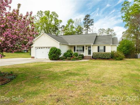 3272 Silver Fox Cir, Lancaster, SC 29720 photo 1