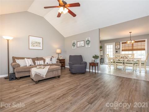 3272 Silver Fox Cir, Lancaster, SC 29720 photo 3