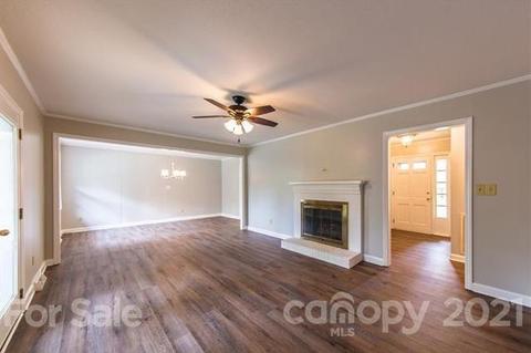 141 Vernon Dr, Davidson, NC 28036 photo 19