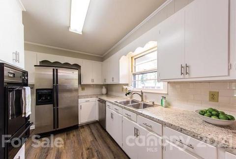 141 Vernon Dr, Davidson, NC 28036 photo 9