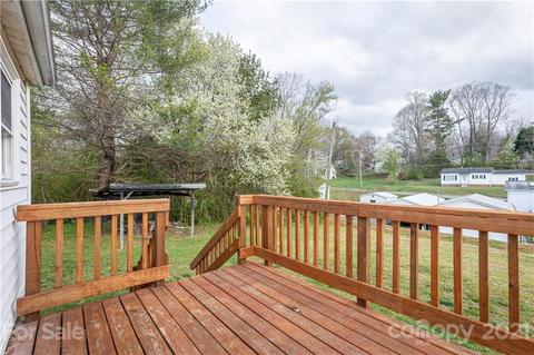 1990 Coopers Loop, Morganton, NC 28655 photo 9