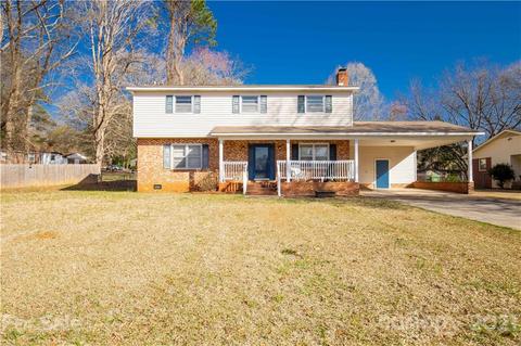 102 Colonial Ave, Lancaster, SC 29720 photo 2