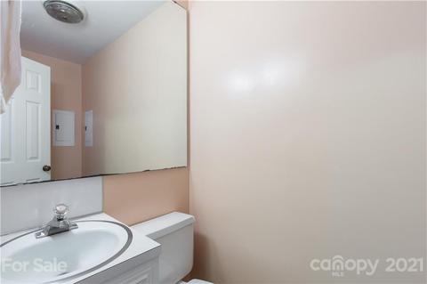 102 Colonial Ave, Lancaster, SC 29720 photo 15