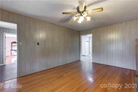 102 Colonial Ave, Lancaster, SC 29720 photo 6