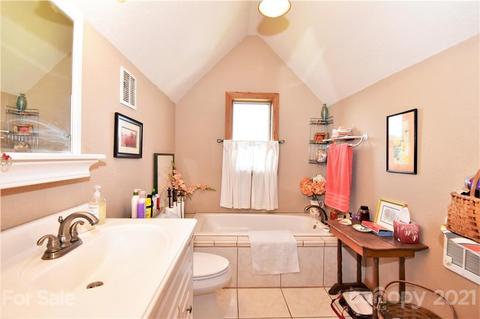 226 Hawk Holler Trl, Clyde, NC 28721 photo 20
