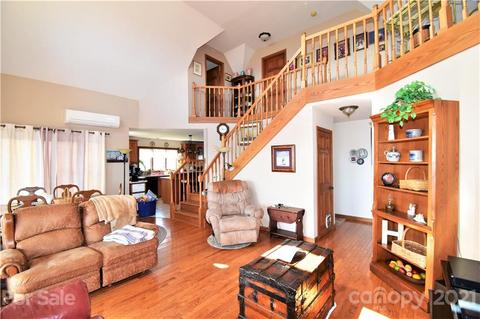 226 Hawk Holler Trl, Clyde, NC 28721 photo 6